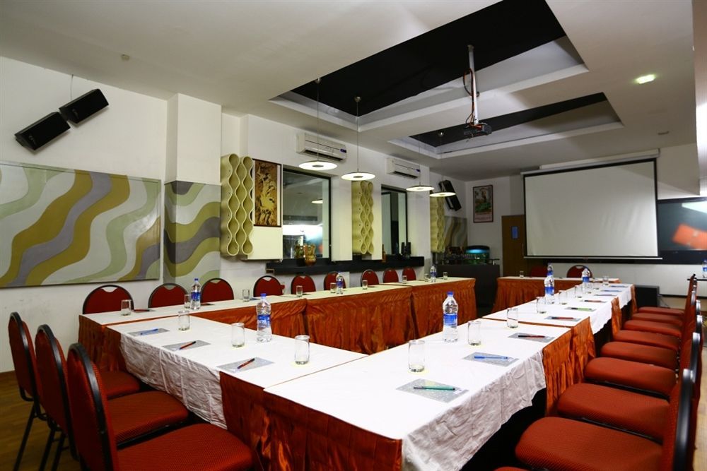 Hotel Oriental Inn 钦奈 外观 照片